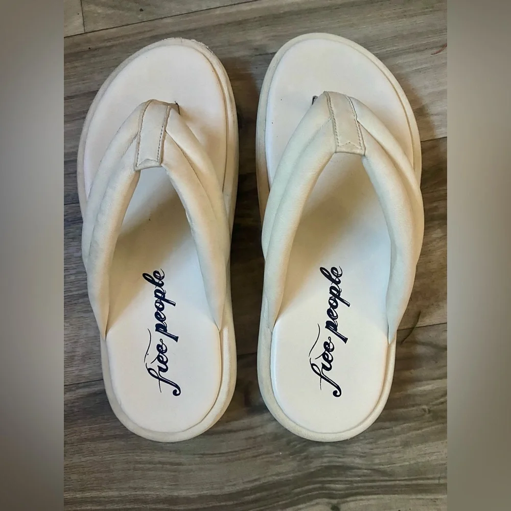 Free People Wonderland Flip Flop Thong Sandal - Picture 5 of 11